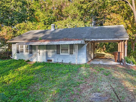 2nd image of 1213 Lolly Ln