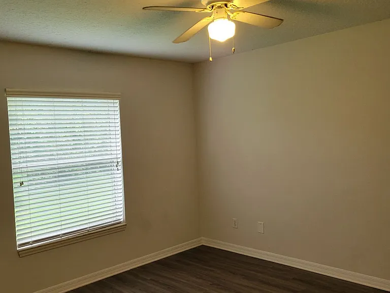 11A Squire Pl — Photo 9
