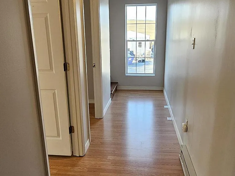408 Main St — Photo 14