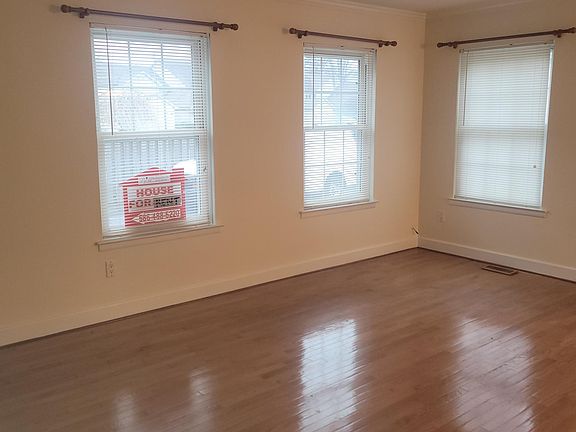5th image of 26075 S Lake Dr
