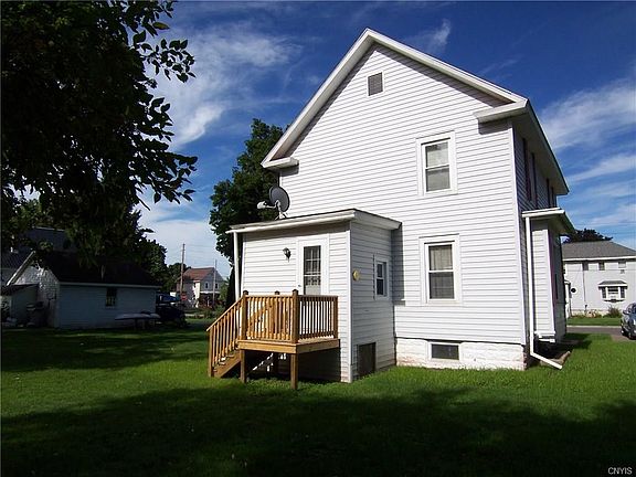 3rd image of 144 Marshall Pl