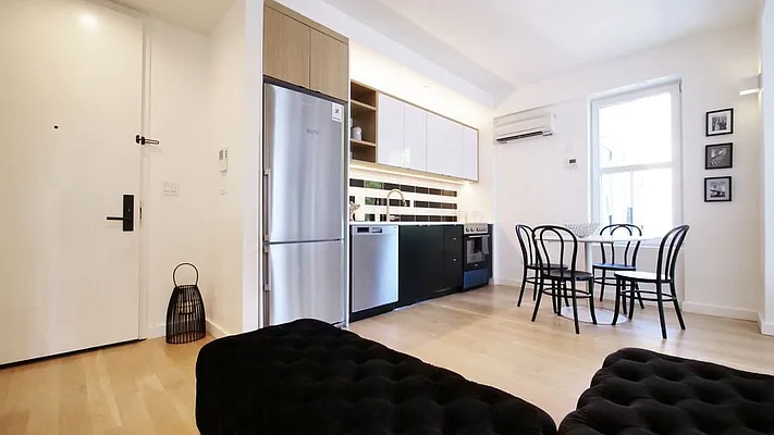 Rented by Nooklyn NYC LLC | media 22