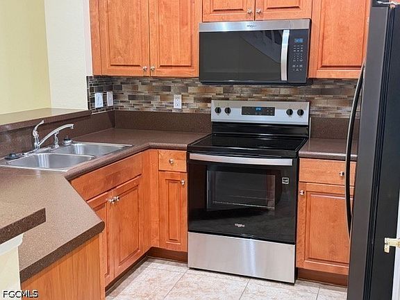 5th image of 8585 Athena Ct
