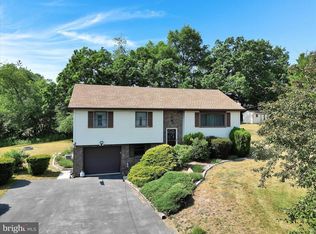 1740 Running Deer Dr, Auburn, PA 17922
