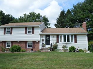 55 Stratford Ct, Windsor, CT 06095