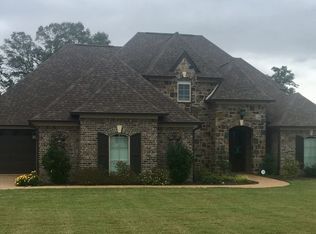 18 Phillip Hale Rd, Humboldt, TN 38343