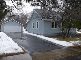 116 Pine St, Waupaca, WI 54981