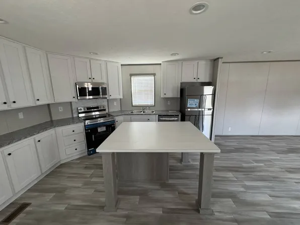 22 Whitlock Ln, Spartanburg, SC 29301