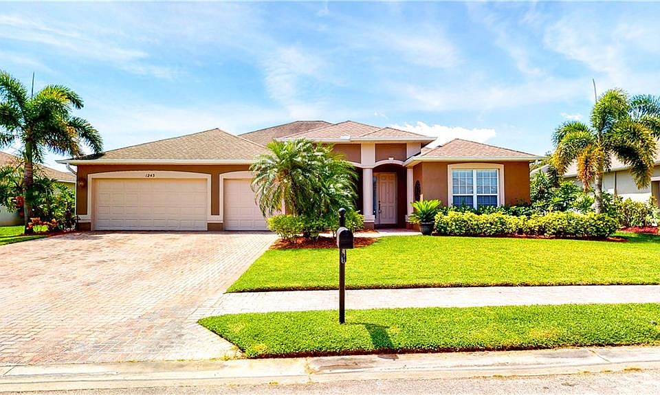 1st image of 1243 Tan Oak Pl