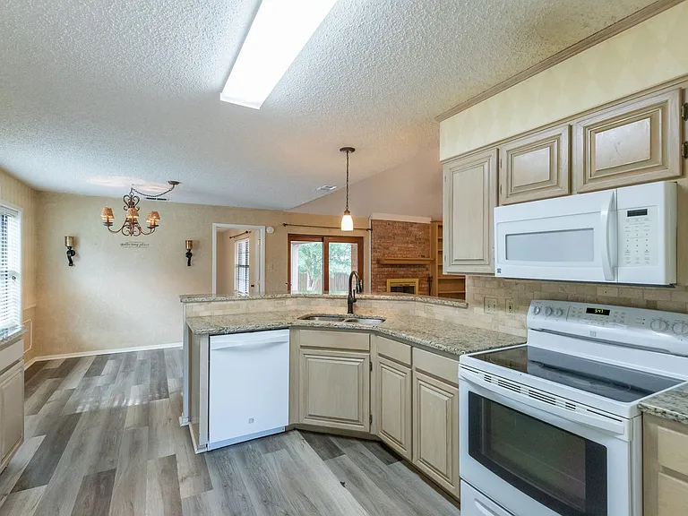 2250 Rim Rock Rd — Photo 10