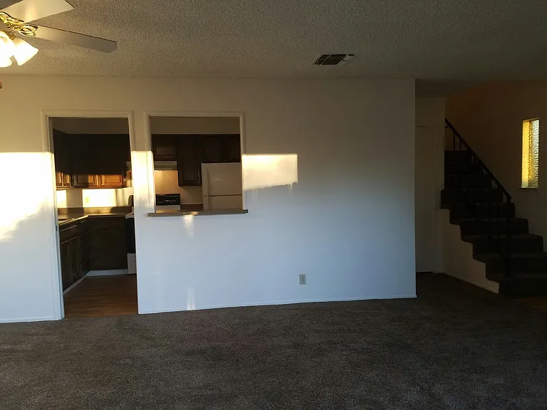 1078 Franklin Ave — Photo 5