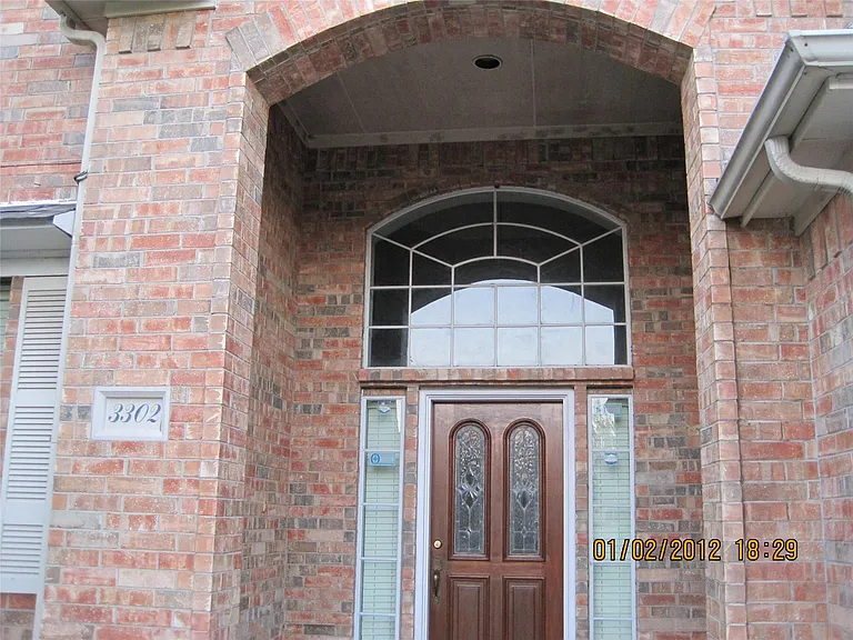 3302 E Cedar Hollow Dr — Photo 2