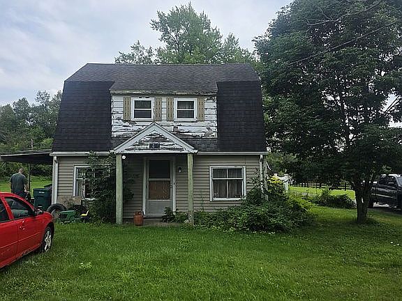 2nd image of 1436 Clinton St
