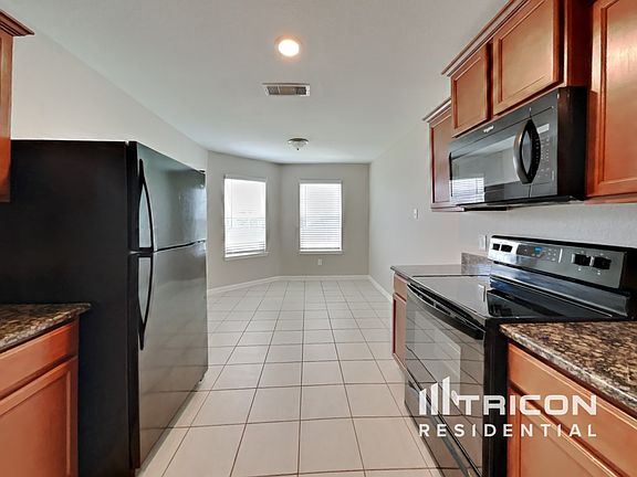 4th image of 664 Totem Trail Dr