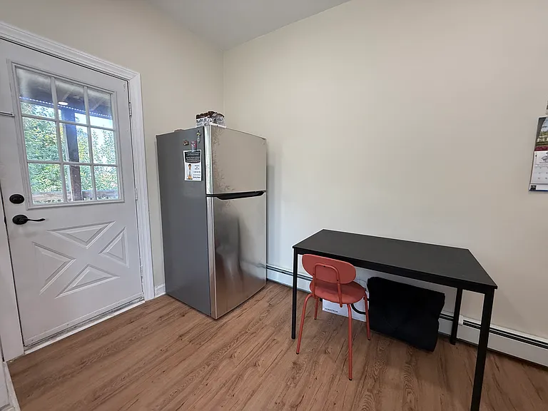 27 Woodward St #3 — Photo 11