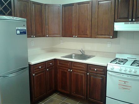 2nd image of 792 Sterling Pl APT 5O