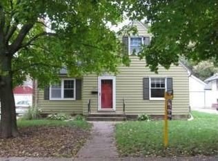 1021 Harding Ave, Ames, IA 50010