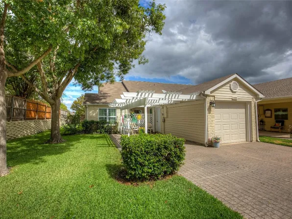 2500 Brook Hollow Ct, Mesquite, TX 75150