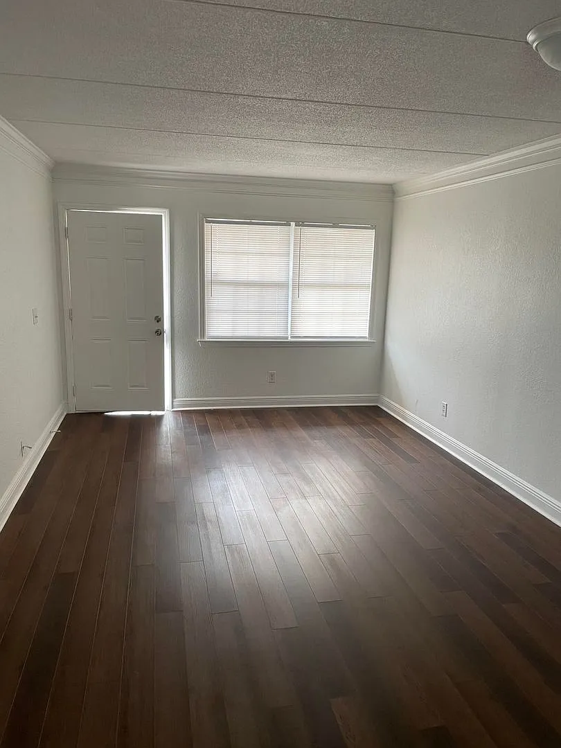 1 bed, 1.0 bath, 624 sqft, $1,150 — Photo 3