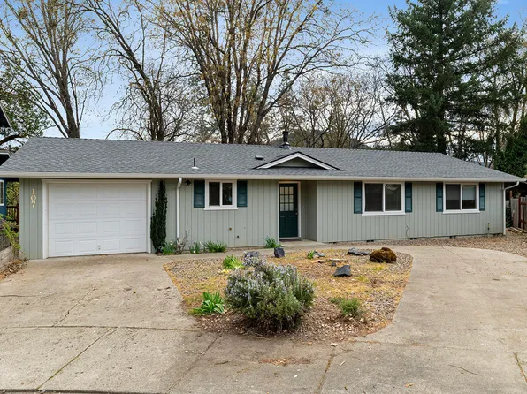 107 Marie Cir, Rogue River, OR 97537