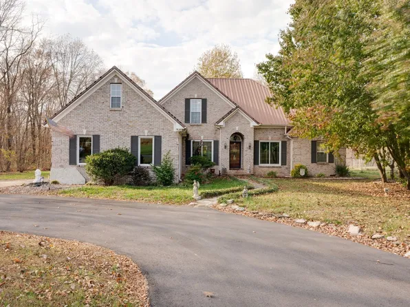 631B Cook Rd, Portland, TN 37148