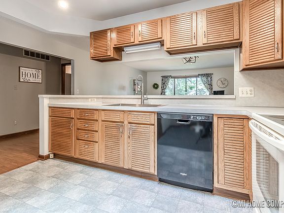 5th image of 3273 Greenvale Ct