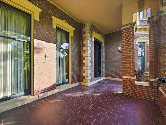 6th image of 904 Juliana St
