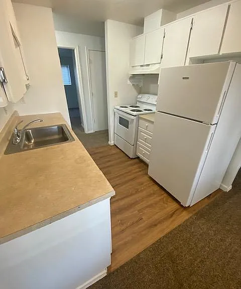 2885 SW 170th Ave #E — Photo 5