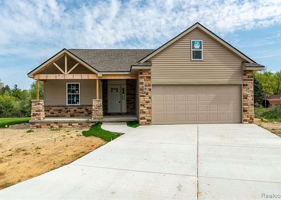 1st image of 11485 Hidden Oaks Dr