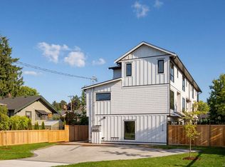 2118 Pentland Rd #4, Oak Bay, BC V8S 2W4