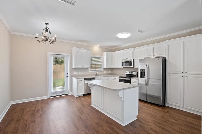 3 bed, 1300 sqft, $1,200 — Photo 4