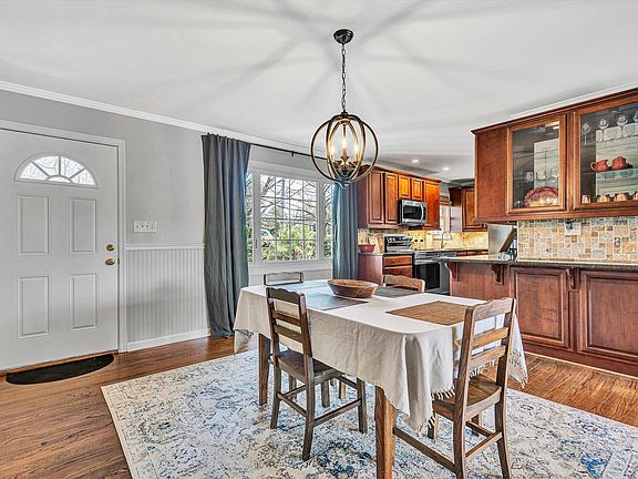 5th image of 3259 Rasmont Rd