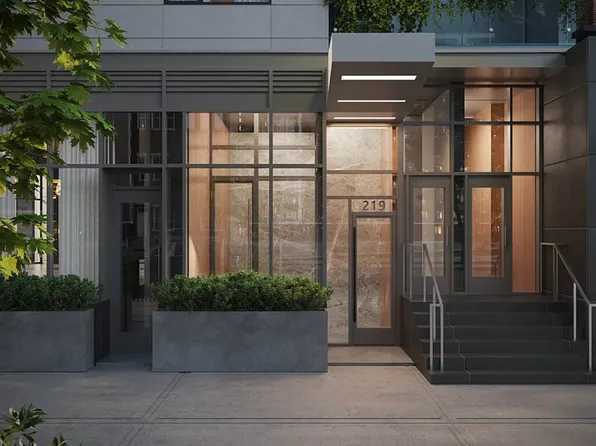 219 Hudson Street image 8 of 9