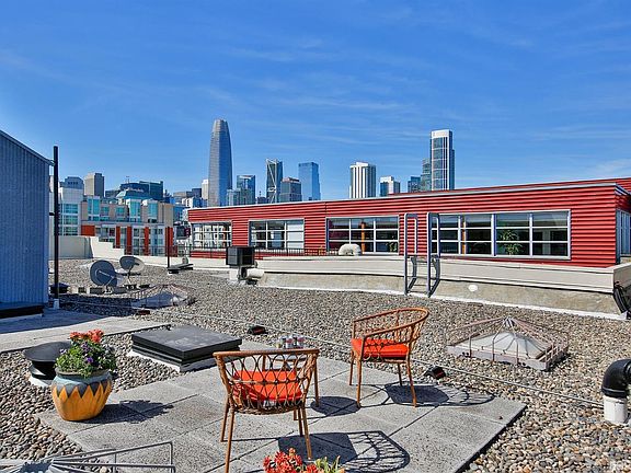 2nd image of 601 4th St Unit 302