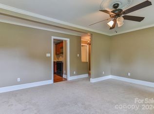 139 34th St NW, Hickory, NC 28601