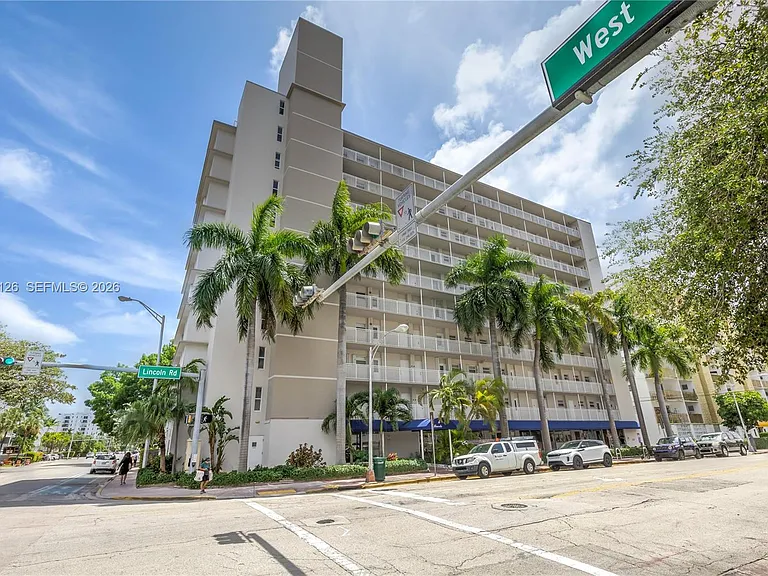 1300 Lincoln Rd #B802 — Photo 8