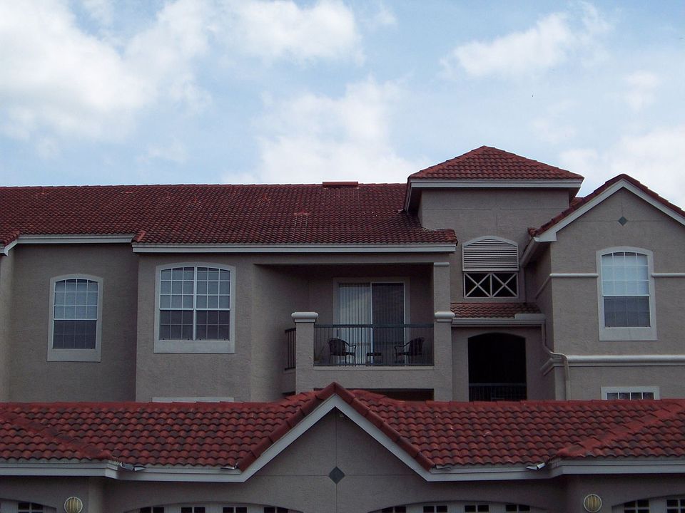 Balcony- Notice no neighbors above!