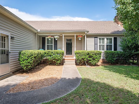2nd image of 2421 Snyder Ct