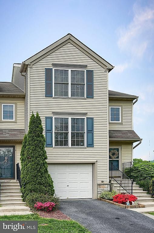 61 Woodmyre Ln, Enola, PA 17025 Zillow