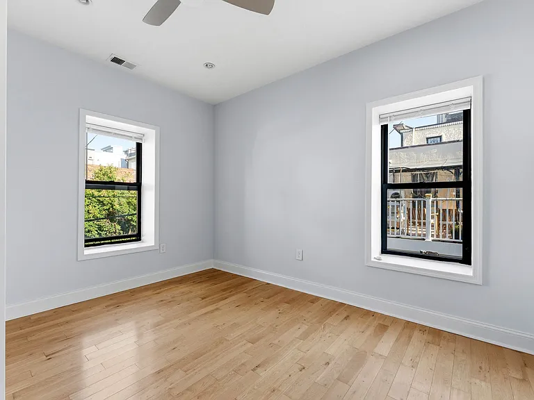 2100 Cross St — Photo 15