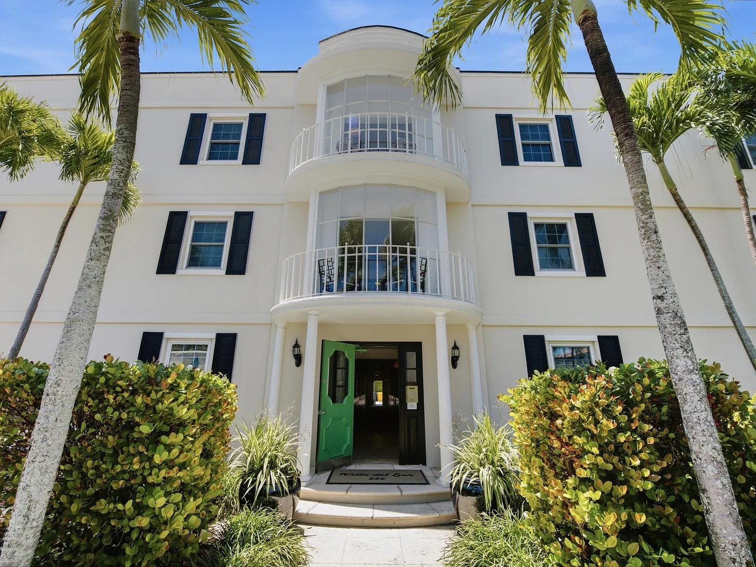 2 bed, 2.0 bath, 1317 sqft, $25,000 — Photo 1