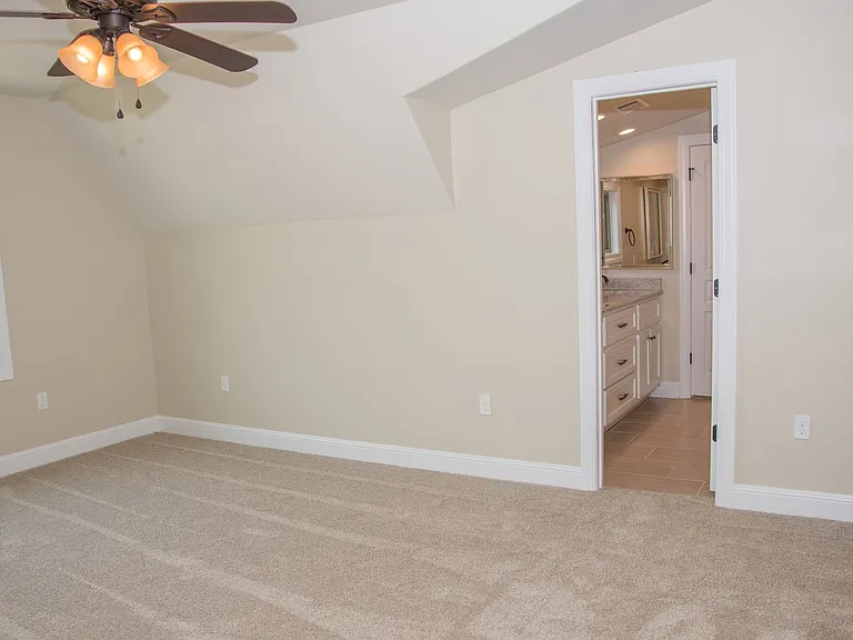4269 Farmington Cv — Photo 26