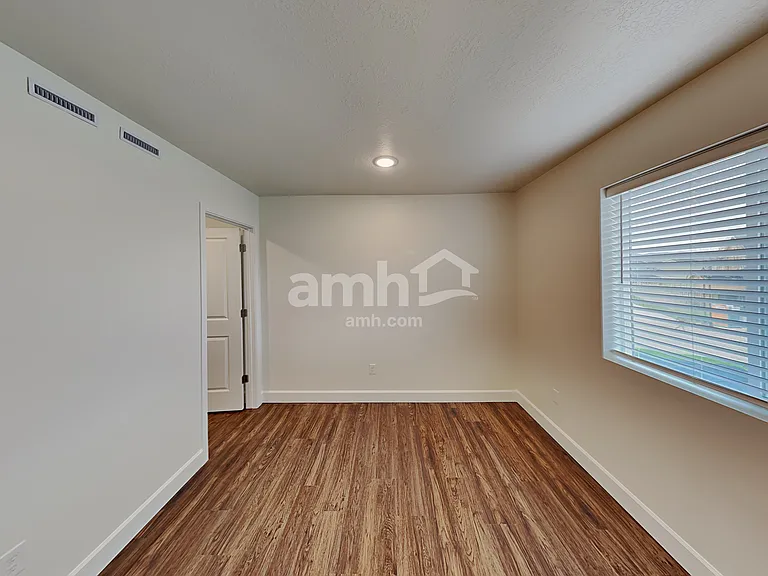 214 N Dry Creek Rd — Photo 14