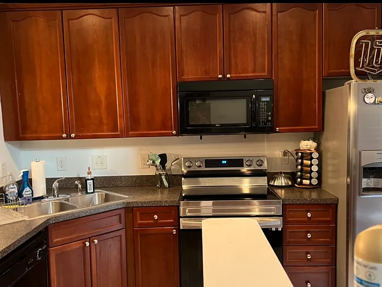 2692 Cedar Dr — Photo 4