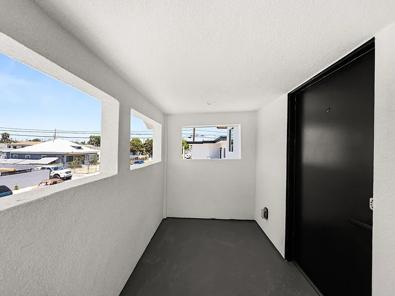 4700 S Gramercy Pl #4702 — Photo 13