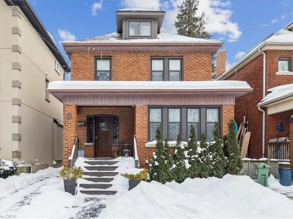 9 Barclay St, Hamilton, ON L8S 1P1