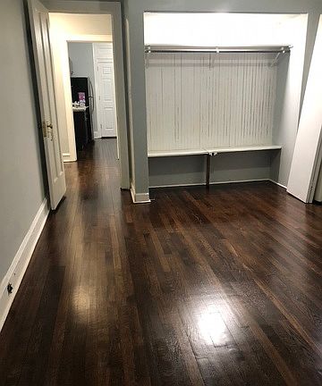 3rd image of 6440 N Artesian Ave #2