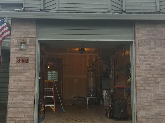 2nd image of 862 SE 74th Ave