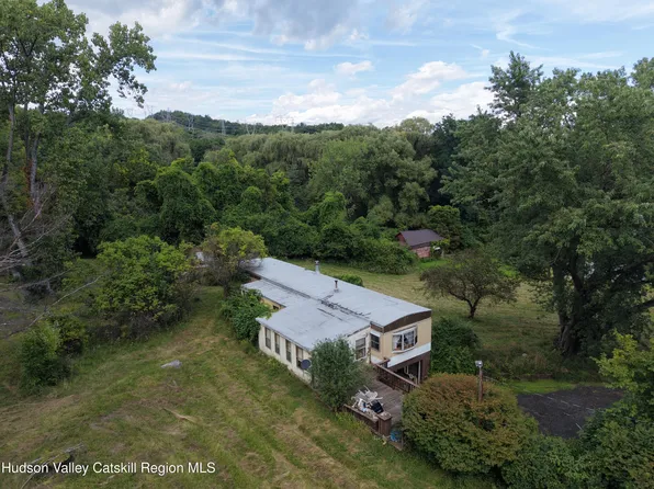 211 Roberts Hill Road, West Coxsackie, NY 12192