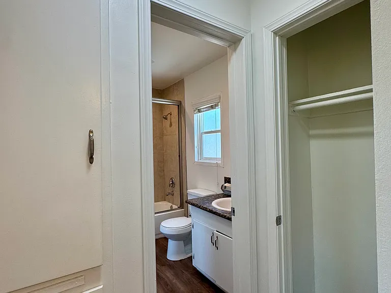 1418 S Orange Ave #11 — Photo 8